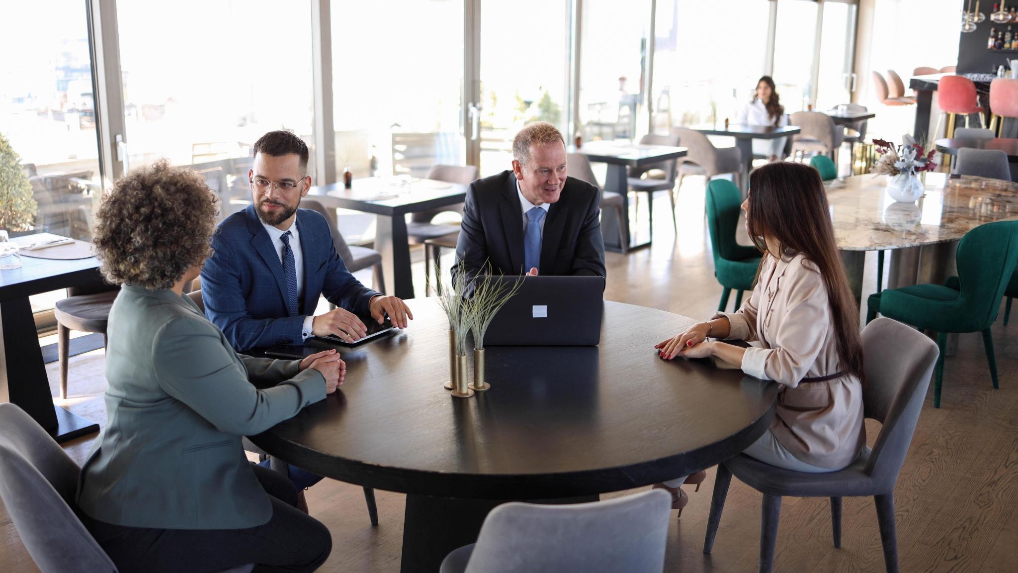 Hospitality Executive Search vs. General Recruiting Firms: What’s the Difference?